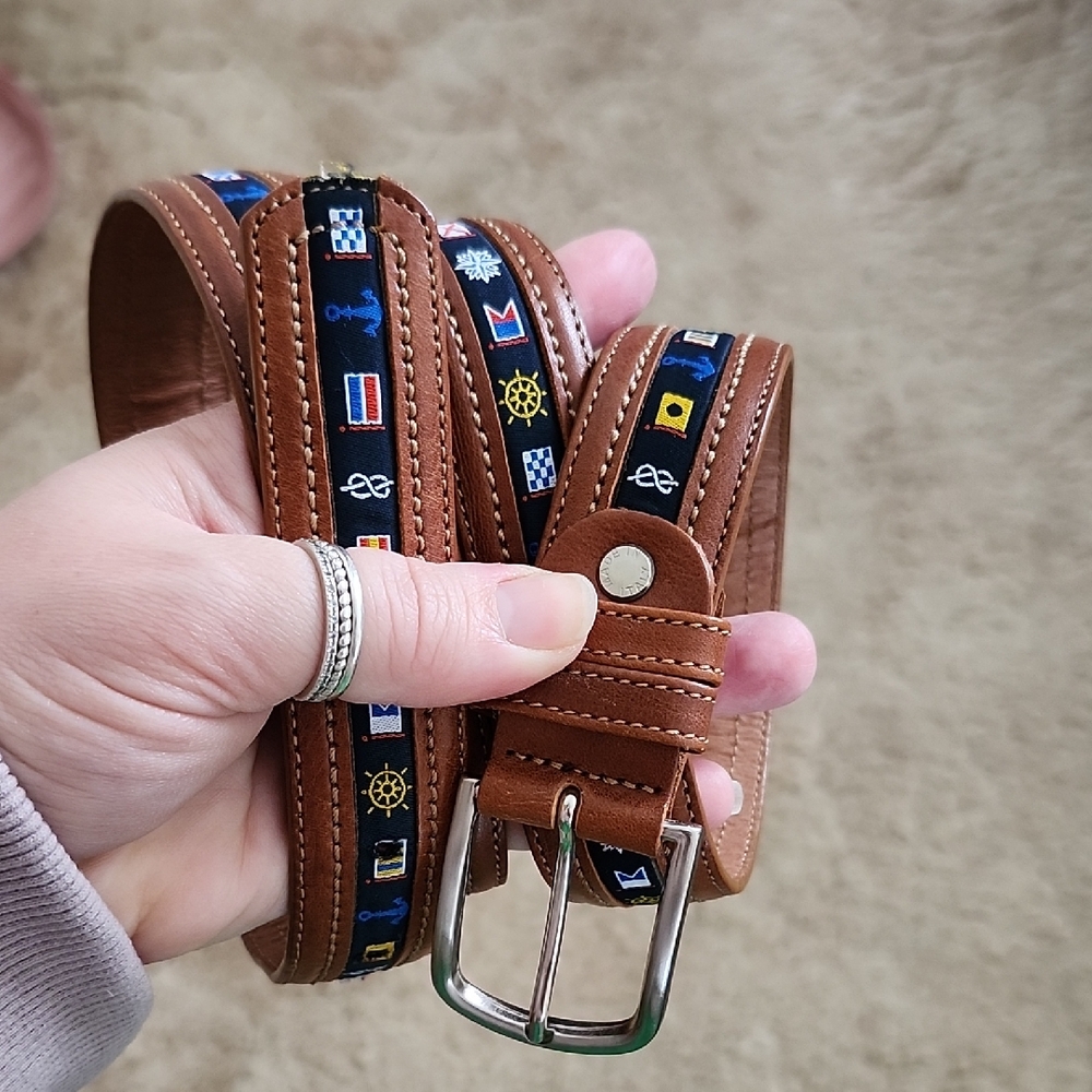 Vera Pelle Brown Leather Belt with Nautical Design